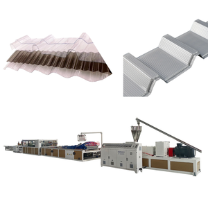 Ligne de production de machines d'extrusion de tuiles de toit en nid d'abeille en <span class=keywords><strong>polycarbonate</strong></span>, feuille <span class=keywords><strong>ondulée</strong></span> en plastique PC PET de 1300 à 2100 mm de largeur - Product Image 1