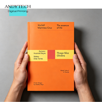 Libretti con Stampa Digitale di Alta Qualità, Volantini Professionali, Poster di Reclutamento, Cartoline e Inviti per Giornate Aperte Scolastiche