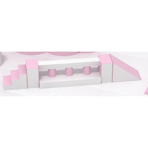 Ensemble de jeu d'intérieur rose avec blocs souples et clôture pour la zone de jeux à domicile des enfants - Product Image 4