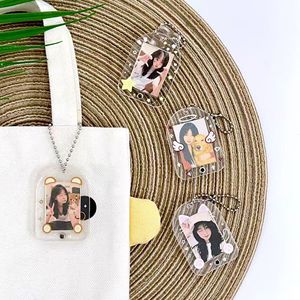 Porte-clés transparent en plastique pour photos de 1 pouce, motif dessin animé, anime, idole mignonne, organisateur de cartes, breloque de sac, vente en gros - Product Image 1
