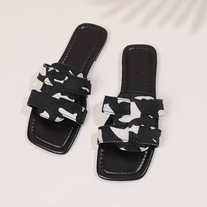 Sandales romaines à bout carré couleur unie pour femmes, respirantes, pour l'extérieur, collection 2025 – Modèle 009 - Product Image 2