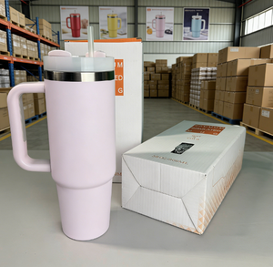 Vente directe usine – Tasses de voiture isothermes en acier inoxydable de 40 oz avec paille, couleurs personnalisables, poignée élégante et de haute <span class=keywords><strong>qualité</strong></span> - Product Image 2