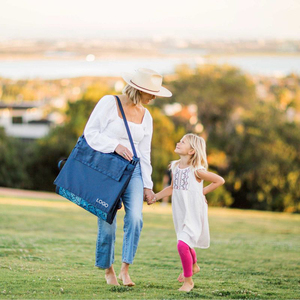 ตั้งแคมป์กลางแจ้งแบบพกพา 100% โพลีเอสเตอร์ Chaise <span class=keywords><strong>Sea</strong></span> Beach เตียงเก้าอี้อาบแดดที่กําหนดเองพับเสื่อชายหาดเก้าอี้ปรับพนักพิง - Product Image 6