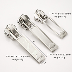 Plaqué or sur mesure 5 #   Tirette <span class=keywords><strong>de</strong></span> <span class=keywords><strong>fermeture</strong></span> <span class=keywords><strong>éclair</strong></span> en métal avec logo pour sacs à main, sacs à main et sacs - Product Image 3
