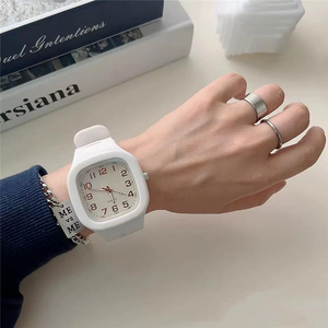 <span class=keywords><strong>Orologio</strong></span> al Quarzo Sportivo in Silicone Colorato di Lusso 2025 per Uomo e <span class=keywords><strong>Donna</strong></span>, Stile <span class=keywords><strong>Semplice</strong></span> per Studenti e Bambini - Product Image 5
