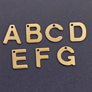 Thép Không <span class=keywords><strong>G</strong></span>ỉ 26 Chữ Trang Sức Phát Hiện Chữ Quyến Rũ Mặt Dây Chuyền 18K Vàng-Mạ Mặt Dây Chuyền Cho Vòng Đeo Tay Vòng Cổ Trang Sức Làm - Product Image 4