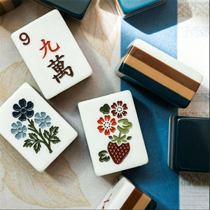 Tuiles de Mahjong en Acrylique de Luxe Eleshine, Style Américain Moderne - Écologiques, Imprimé Floral Blanc Ours, Durables, Jeu de Divertissement Portable - Product Image 3