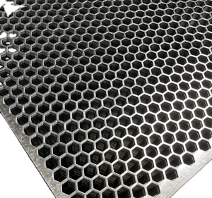 نمط خلية النحل سداسي الشكل مثقب من الفولاذ الكربوني والألومنيوم والفولاذ المقاوم للصدأ والفولاذ المطلي بالمسحوق والمعتدل والملحوم - Product Image 3