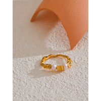 JINYOU 4740 Neuankömmling Natur perlen ring Elastischer goldener Edelstahl verstellbarer Ring für Damen fingers chmuck