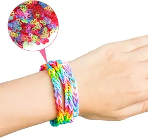 Hot Verkoop Elastische Elastiekjes Armband Set Loom Bands Clips Kralen Diy Set Tpr Rubber Band Voor Meisje