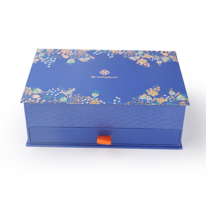 Caja de embalaje de bombones y barras de chocolate reciclables a prueba de niños con revestimiento UV en relieve de laminación mate, diseño personalizado para dulces - Product Image 2