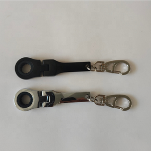 Llavero con Llave de Trinquete de 10 mm, Mini Llave de Trinquete de Acero Cr-V, Logotipo Personalizado, Herramienta para Reparación de Automóviles y Motocicletas - Product Image 5