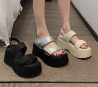Sandales Nuages en Cuir Épais et Souple pour Femme, Nouvelle Collection Été, Tendance Polyvalente à Porter à l'extérieur