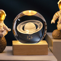 Honor Of Crystal 3D Bola de cristal de La Vía Láctea de la galaxia luminosa grabada con láser con base de madera con luz Led