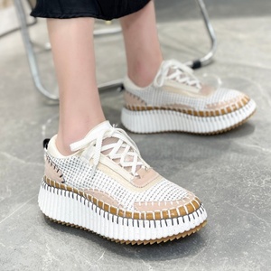 รองเท้ากีฬาลำลองกลางแจ้งสไตล์ดีไซเนอร์สุดหรู รองเท้าเดินที่ออกแบบตามความต้องการของคุณ ทันสมัยและมีคุณภาพสูง - Product Image 3