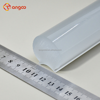 Barre ou tige d'éclairage LED acrylique ronde ou triangulaire personnalisée en plastique gris PMMA linéaire épais couvercle de diffuseur anti-éblouissement