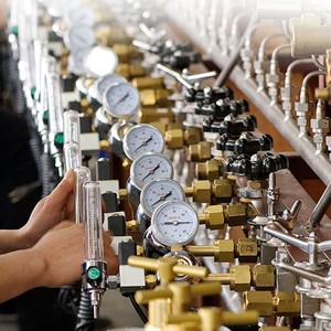 Válvula Reductora <span class=keywords><strong>de</strong></span> Presión <span class=keywords><strong>de</strong></span> Argón CR0502, Interfaz CGA580, Medidor <span class=keywords><strong>de</strong></span> Argón y Dióxido <span class=keywords><strong>de</strong></span> Carbono AR-191Y <span class=keywords><strong>de</strong></span> <span class=keywords><strong>Alta</strong></span> Presión - Product Image 4