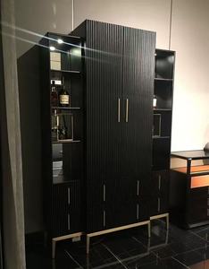 Gabinetes de almacenamiento de madera maciza de lujo americano, gabinetes de <span class=keywords><strong>vino</strong></span> de vidrio templado para sala de estar, estantes de <span class=keywords><strong>vino</strong></span> para sala de exposiciones - Product Image 1