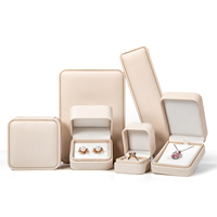 Boîte d'emballage de bijoux de luxe en cuir PU, boîte d'emballage pour bague, bracelet, collier, boucles d'oreilles, emballage personnalisé pour bijoux