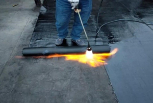 Membrane <span class=keywords><strong>d</strong></span>'étanchéité pour <span class=keywords><strong>toiture</strong></span> plate en caoutchouc SBS <span class=keywords><strong>asphalte</strong></span>, 5 plis, étanche, résistante au feu, prix bas, usage industriel - Product Image 3