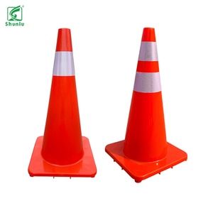 Cône de signalisation routière mini en PVC de 28 pouces avec bande réfléchissante 700 pour la sécurité routière et la gestion du trafic urbain - Product Image 2