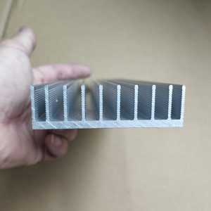 ฮีทซิงค์อะลูมิเนียม 76x22x240 มม. แบบอัดขึ้นรูปด้วยเครื่อง CNC สำหรับไฟ LED และการระบายความร้อนแผงวงจรพีซี - Product Image 1