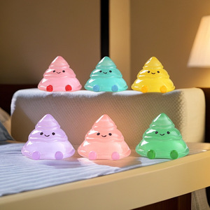 Nuevas figuras luminosas de resina de árbol derretido para micropaisajes de nieve, pequeños adornos navideños, bolsas sorpresa - Product Image 4
