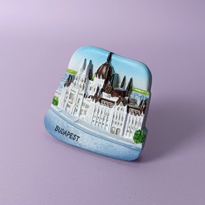 Magneti per Frigorifero di Budapest Moderni e Durevoli in Resina con Stampa a Trasferimento Termico e Dipinti a Mano, Paesaggio Urbano del Parlamento, Promozionali - Product Image 2