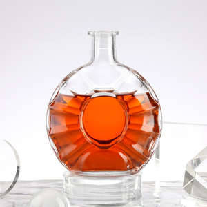 Botella <span class=keywords><strong>de</strong></span> licor más vendida Discoteca Bar Queen Glass 700ml Vodka Whisky Ron Tapa <span class=keywords><strong>de</strong></span> rosca Botella serigrafiada - Product Image 2