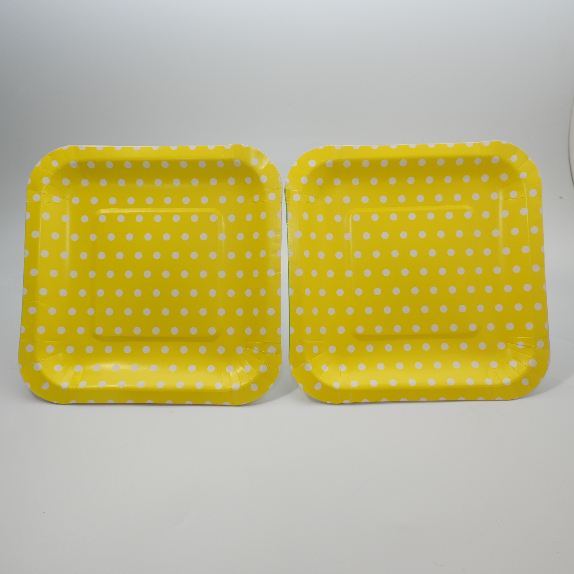 Disposable Yellow Polka Dot Paper Plates and Bowls Square Cross-Border Design for Festivals and Foreign Trade