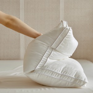 Muben Adulte Cou Maison <span class=keywords><strong>Oreiller</strong></span> Jacquard Fibre de Soja & <span class=keywords><strong>Plume</strong></span> Velours Antibactérien & <span class=keywords><strong>Anti</strong></span>-Acariens Mousse Remplie - Product Image 1