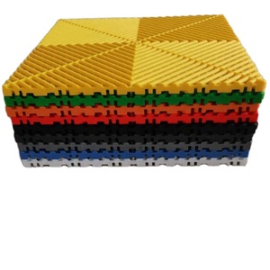 Carreaux de garage solides et résistants Carreaux en caoutchouc à emboîtement pour sol de garage Carreaux de sol de garage Revêtement de sol en plastique - Product Image 1
