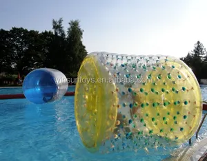 Transparante Kleurrijke Duurzame Pvc Opblaasbare Waterrol, Water Rollende Ballen, Duidelijke Verzegelde Tpu Cilinder Zorb Rollers