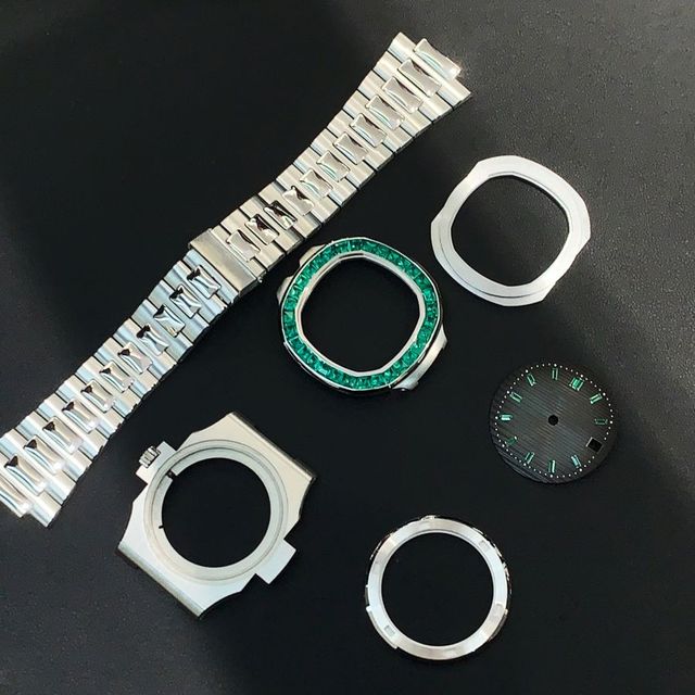 High-end Branded Watches 18K Gold Customized Cases Bracelets Dials Watch Accessories and Parts