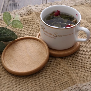 Sous-verres ronds décoratifs durables en bois de hêtre et d'acacia, design moderne, personnalisables par IStapromo Gifts - Product Image 5