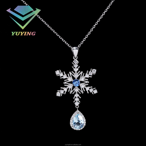 Collier flocon de neige personnalisé avec pendentif en diamant bleu taille poire, plaqué or, argent sterling 925, moissanite VVS, bijoux romantiques - Product Image 3
