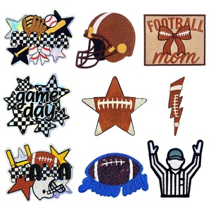En stock : Patchs brodés sur le thème du football, à dos adhésif, prêts à être expédiés, pour la décoration de vêtements de sport, casques, maillots et équipements de supporter pour le jour du match. - Product Image 2