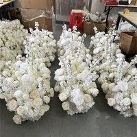 IFG Vente flash Chemin de table en miroir avec fleurs blanches de 1 m de long pour la décoration de l'allée de mariage