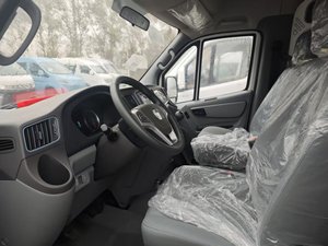 Minibús Foton Toano 2025 para Pasajeros de 18 Asientos, Diésel 2.8L Euro V en Perú - Product Image 5