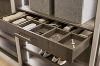 Système de dressing modulable autoportant minimaliste sur mesure avec îlot de rangement et éclairage LED, rangement multi-zones pour appartement et chambre