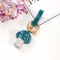 Porte-clés Champignon en Strass, Anneau de Clés en Forme de Champignon Scintillant, Charme de Sac Mignon pour Cadeau Promotionnel