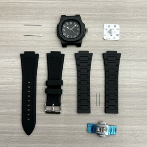 นาฬิกาควอตซ์ผู้ชาย ดีไซน์คลาสสิกทันสมัย ตัวเรือนโพลีคาร์บอเนต สายซิลิโคน กันน้ำ รับสกรีนโลโก้ - Product Image 1