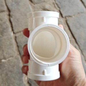 ตัวยึดพีวีซีแบบรางน้ำกรดและด่าง - Product Image 3