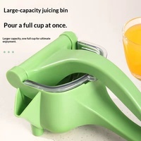 Multifunctionele handmatige kleine plastic citruspers voor fruit & groenten