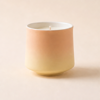 Décoration intérieure romantique, cadeau idéal : Bougie parfumée longue durée en céramique avec finition dégradée corail, 130 ml