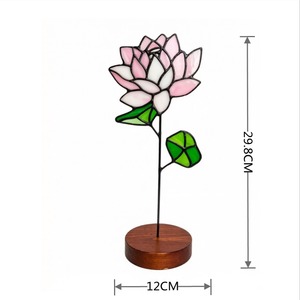 Décoration de table <span class=keywords><strong>en</strong></span> verre teinté <span class=keywords><strong>à</strong></span> thème végétal de style europé<span class=keywords><strong>en</strong></span> pour la fête des mères et les anniversaires, cadeau, ornements floraux de table - Product Image 5