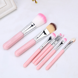 Japonais Dessin Animé <span class=keywords><strong>Hello</strong></span> <span class=keywords><strong>Kitty</strong></span> Rose 7 pièces maquillage Brosse Kit Beauté Ensemble De Voyage de Marque Privée - Product Image 4