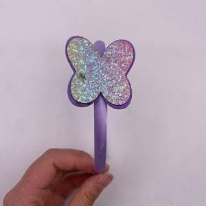 Gretel para niños Arco Iris Gradiente Arco Mariposa Forma Lentejuelas Diadema Accesorio para el cabello - Product Image 3