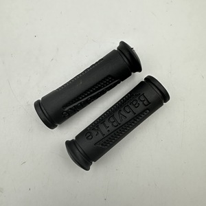 Poignées de guidon de vélo BabyBike 22,2 mm en caoutchouc antidérapant non imperméable Fabriqué en Chine Qualité certifiée pour les vélos d'enfants - Product Image 3