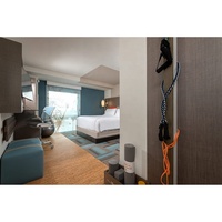 Ensembles de mobilier hôtelier IHG en gros : armoire, sommier, tête de lit, chaises, canapé pour chambre d'hôtel aux États-Unis
